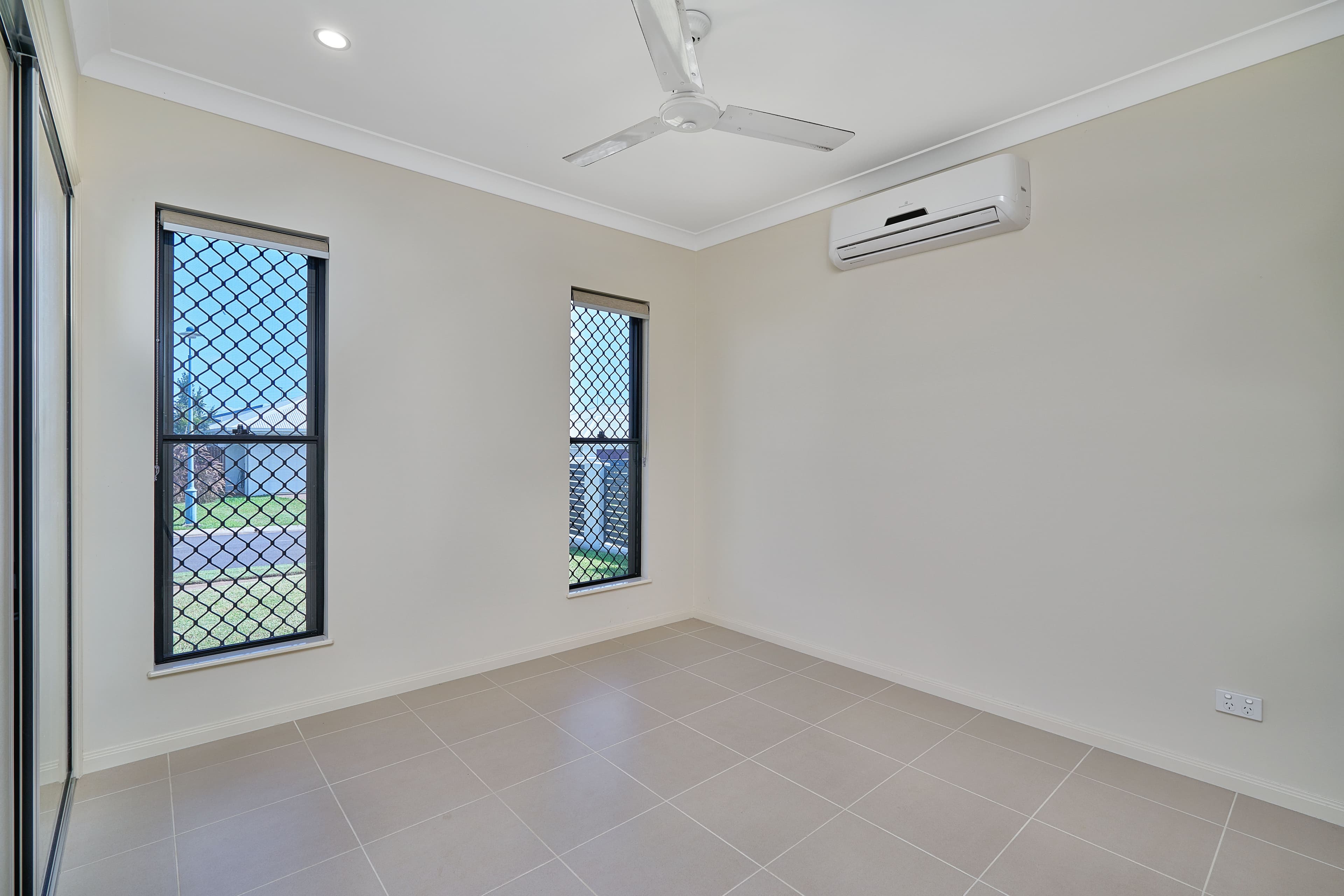 59 Springbrook Avenue, Redlynch QLD 4870, Redlynch - Thumbnail 8