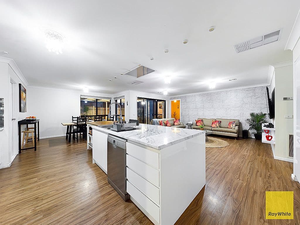 17 Daisy Drive, Point Cook VIC 3030, Point Cook - Thumbnail 4