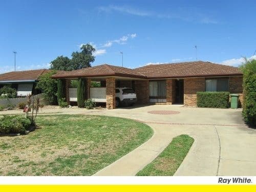 206 Henry Street, Deniliquin - Image 1