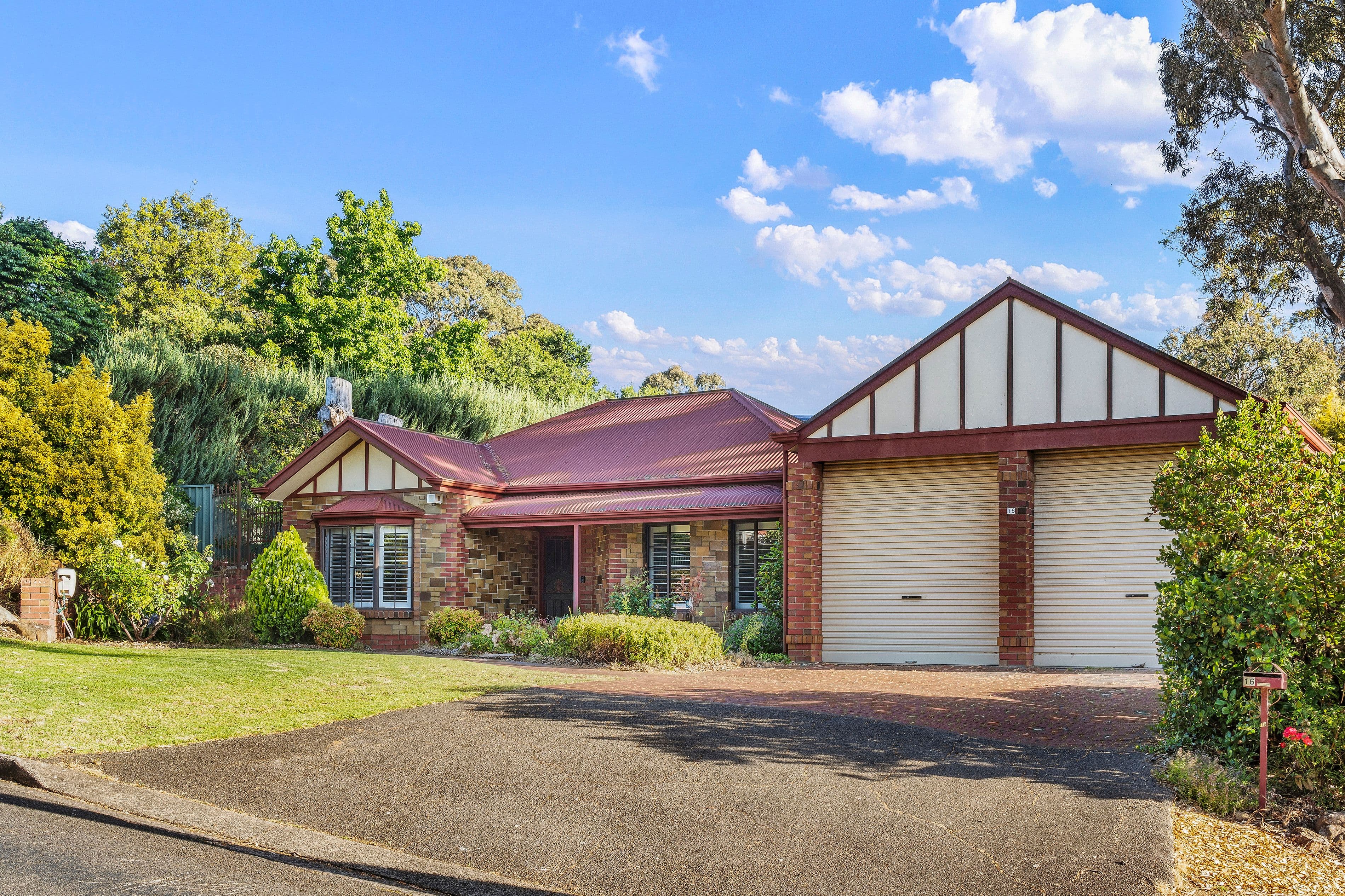 16 Batley Avenue, Hawthorndene SA 5051, Hawthorndene - Image 1