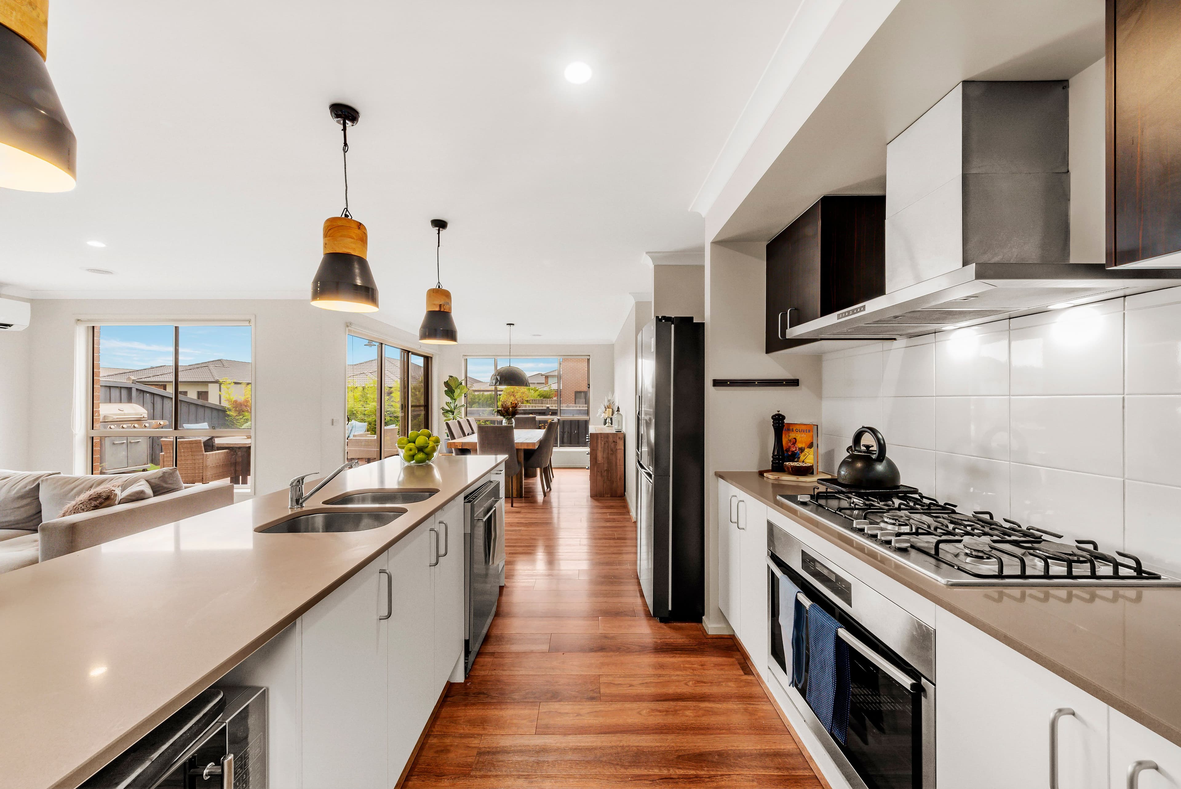 28 Pioneer Way, Officer VIC 3809, Officer - Thumbnail 2
