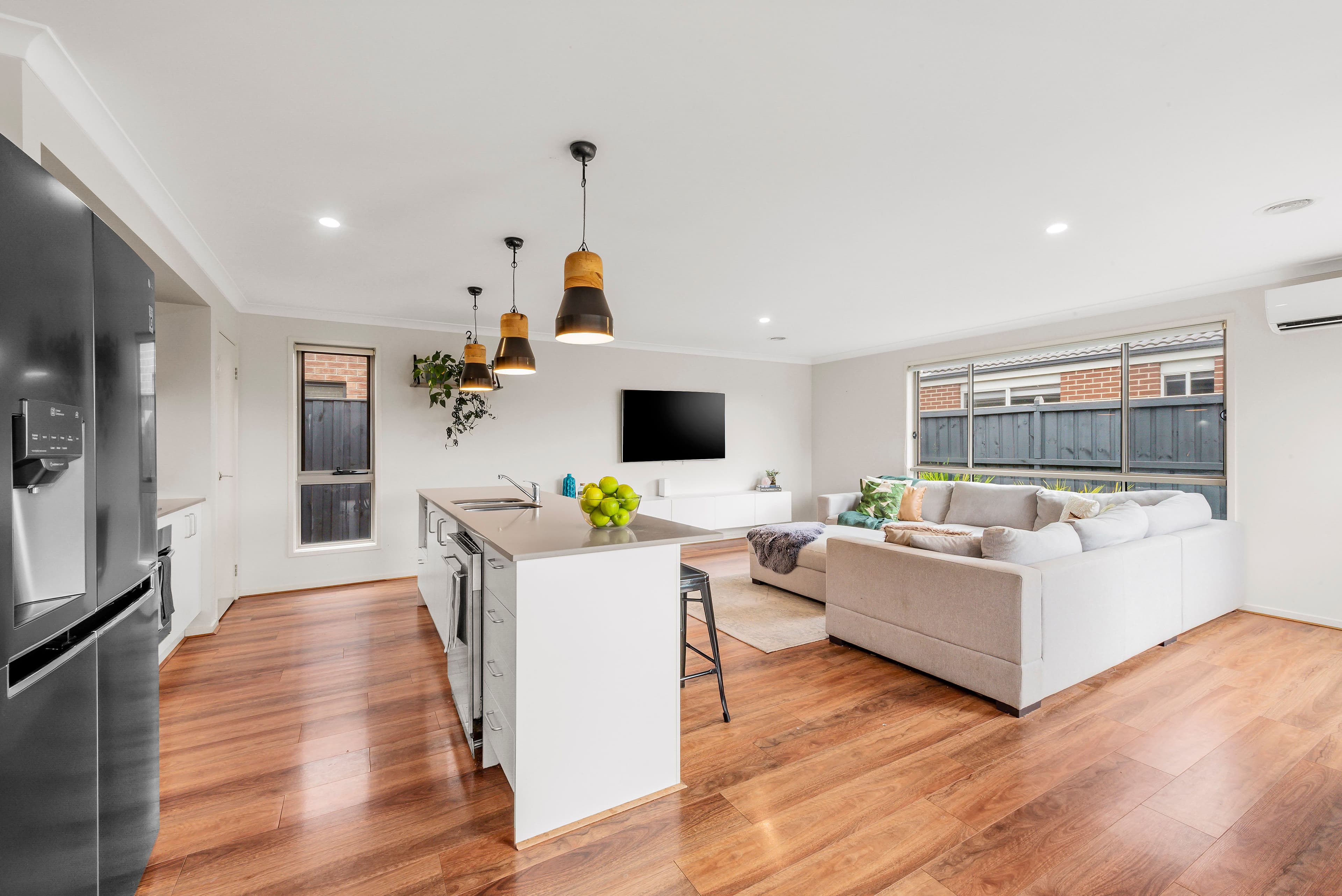 28 Pioneer Way, Officer VIC 3809, Officer - Thumbnail 3