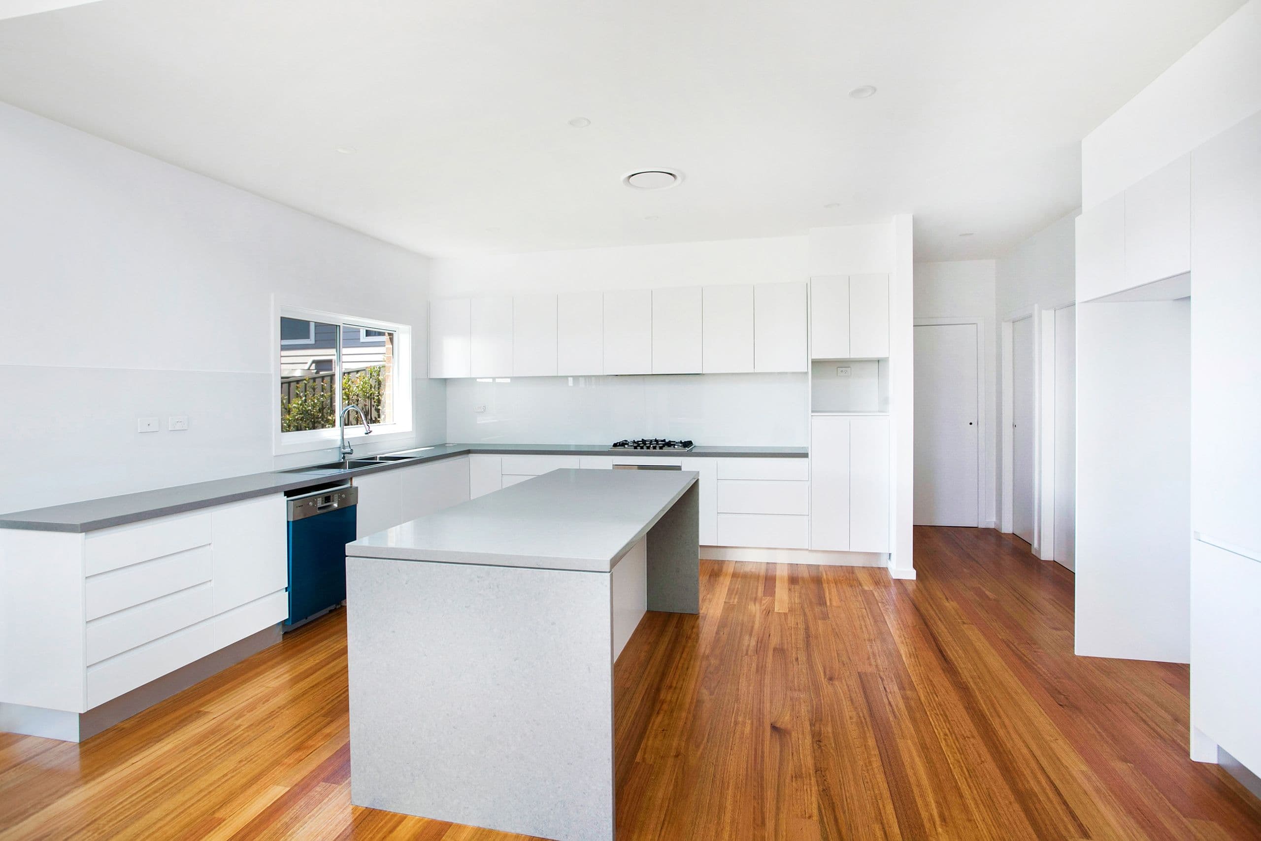 10 National Avenue, Shell Cove NSW 2529, Shell Cove - Thumbnail 2