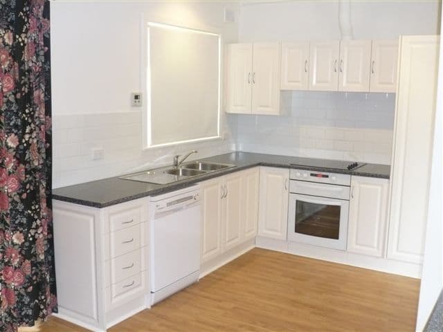 18  Melveen Street, MODBURY SA 5092, Modbury - Thumbnail 2
