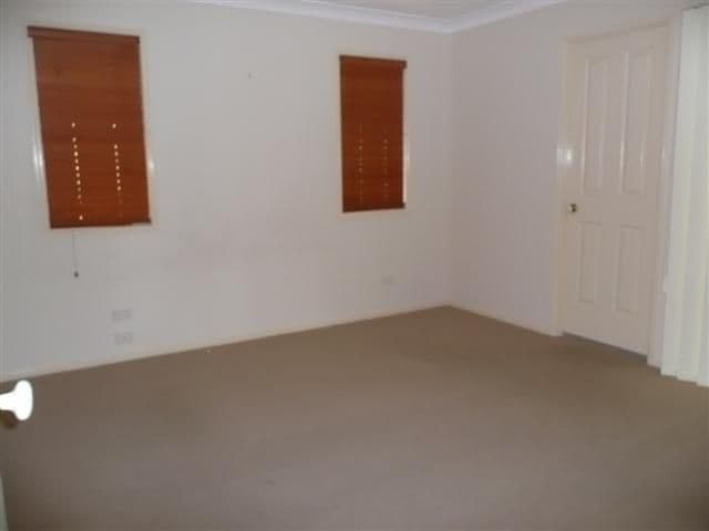 33 Combles Road, CAMP HILL QLD 4152, Camp Hill - Thumbnail 6