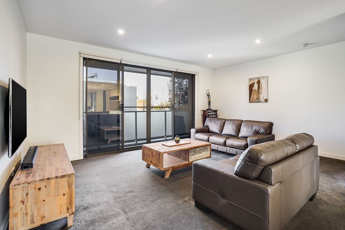 28 Chancellor Avenue, Bundoora VIC 3083, Bundoora - Thumbnail 4