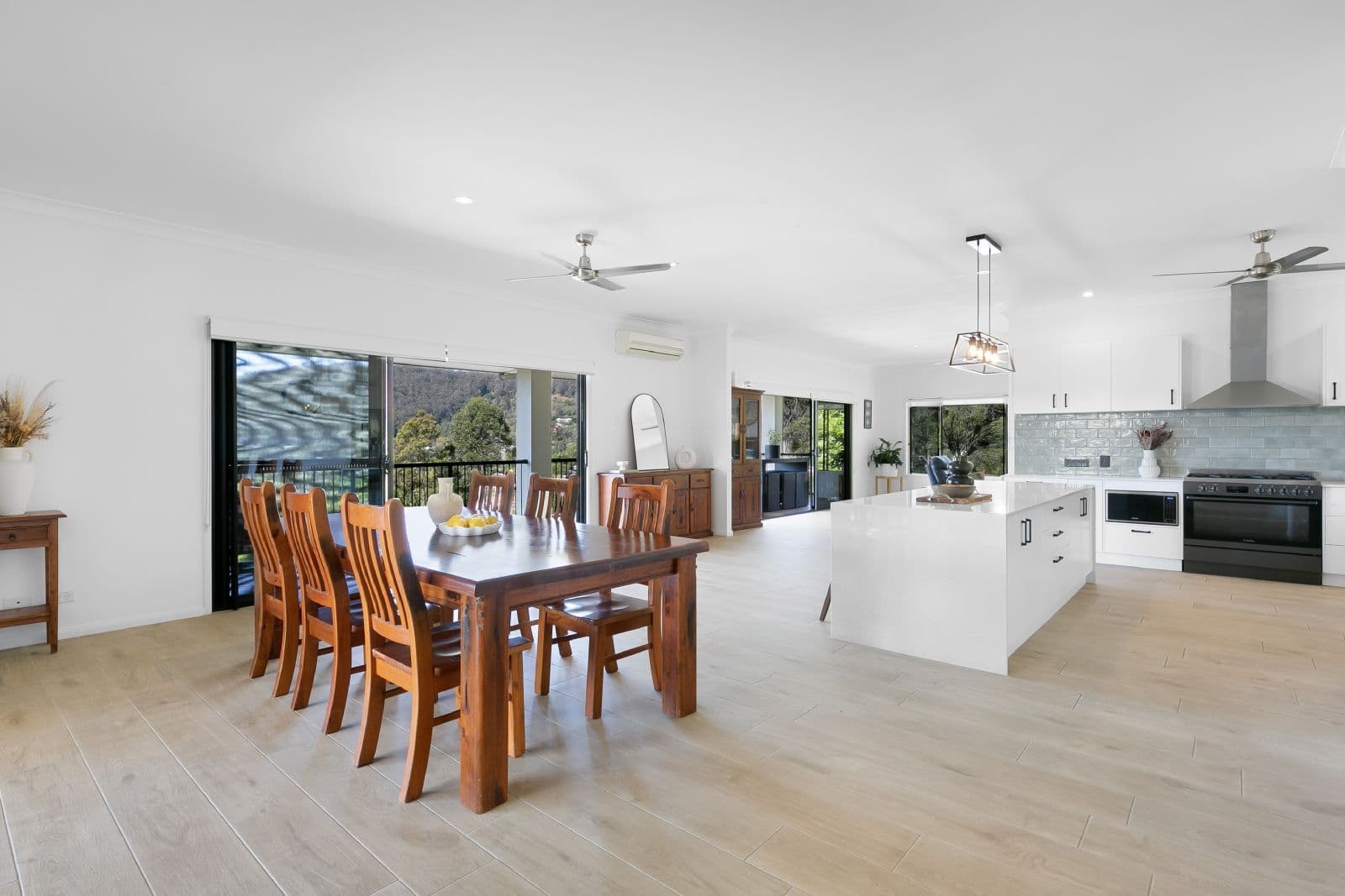 9 Friarbird Crescent, Bonogin QLD 4213, Bonogin - Thumbnail 8