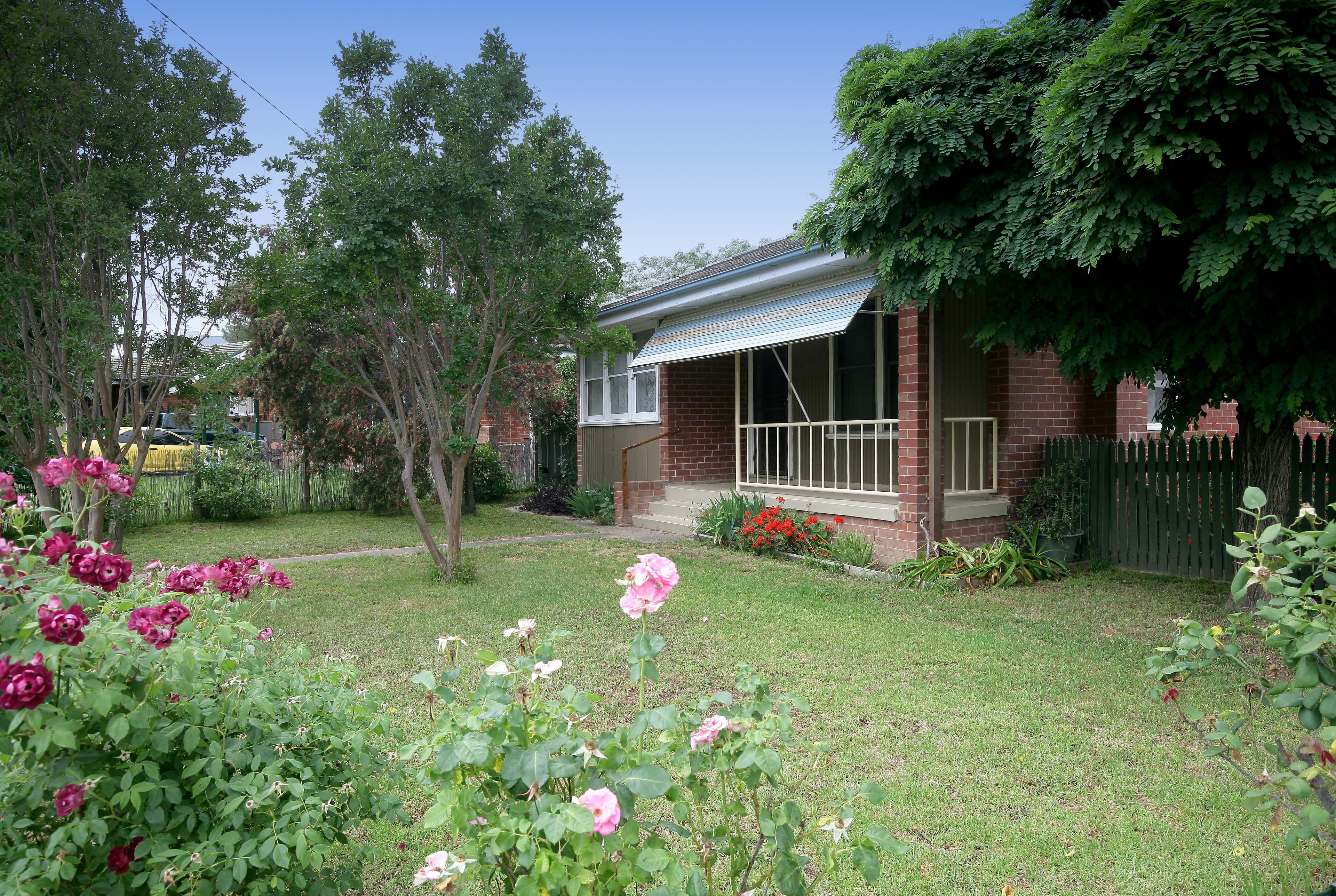 10 Immarna Place, Kooringal - Image 1