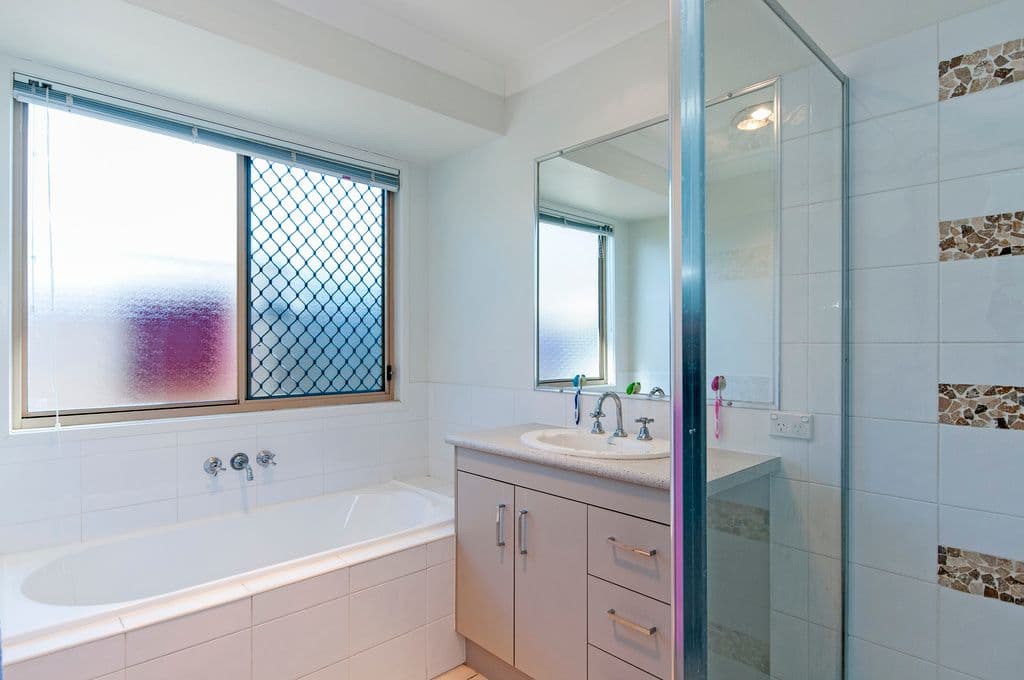 23 Siffleet Street, BELLBIRD PARK QLD 4300, Bellbird Park - Thumbnail 8