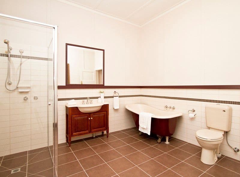 42 Erskine Road, MACLEOD VIC 3085, Macleod - Thumbnail 2