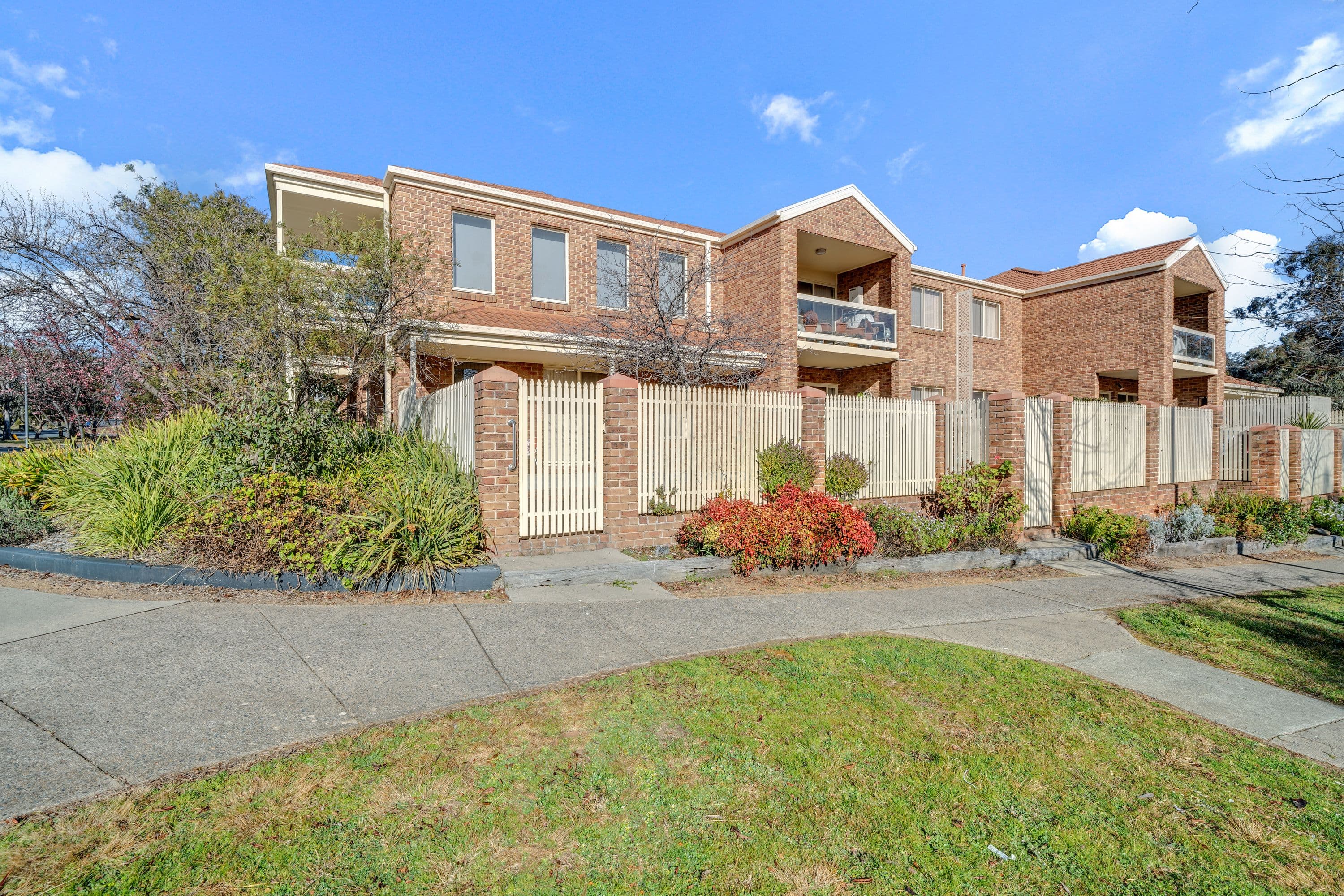 46 Shumack Street, Weetangera ACT 2614, Weetangera - Thumbnail 2