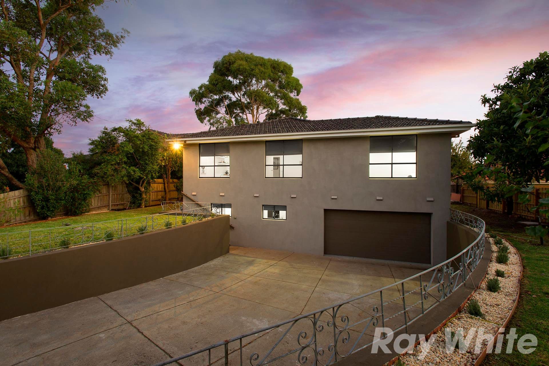 2 Marlene Court, Cheltenham VIC 3192, Cheltenham - Thumbnail 2