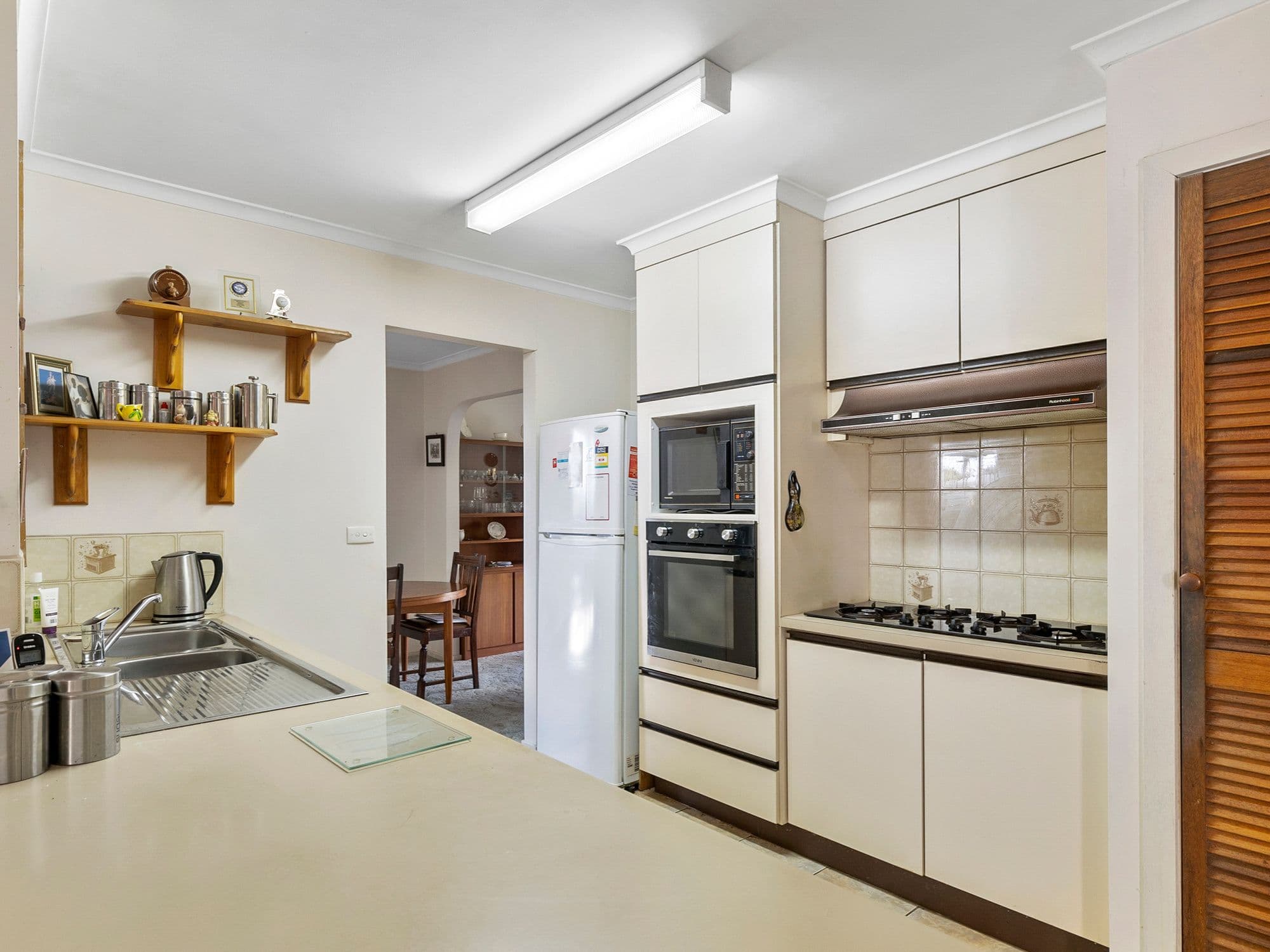 14 Hanley Crescent, Seymour VIC 3660, Seymour - Thumbnail 4