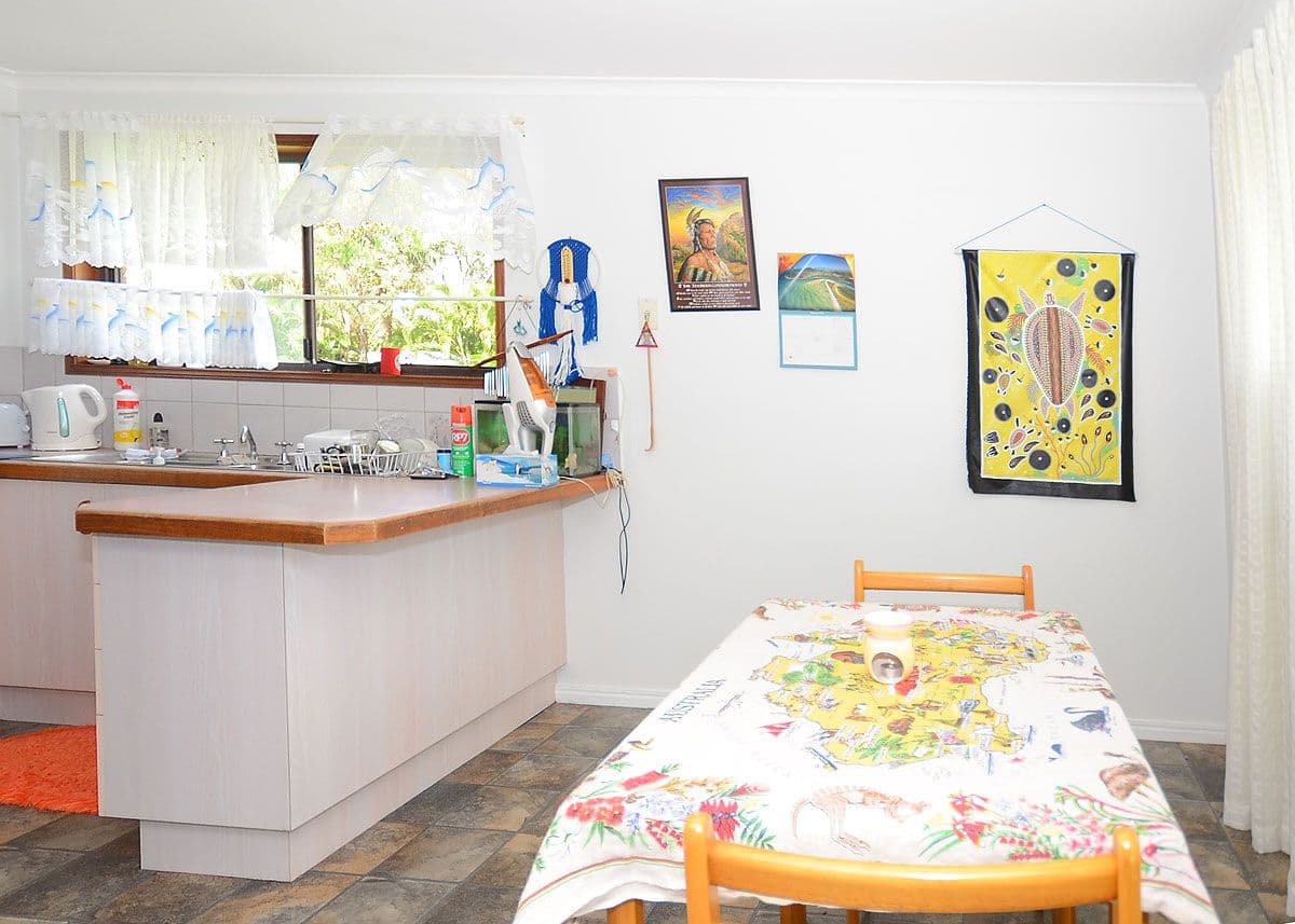 8 Diana Place, URANGAN QLD 4655, Urangan - Thumbnail 5