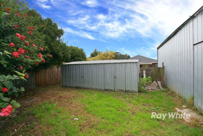 31 Loch Street, CRANBOURNE VIC 3977, Cranbourne - Thumbnail 3