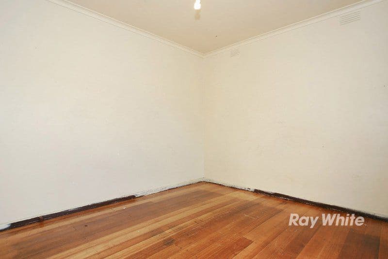 31 Loch Street, CRANBOURNE VIC 3977, Cranbourne - Thumbnail 5