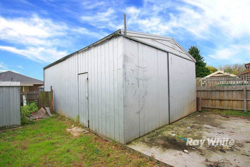 31 Loch Street, CRANBOURNE VIC 3977, Cranbourne - Thumbnail 8