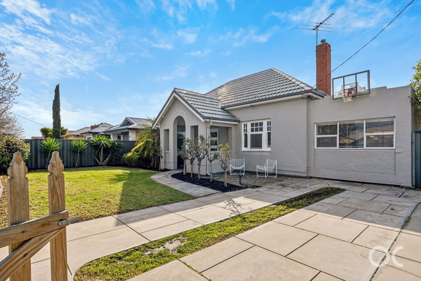 98 Trimmer Parade, Seaton - Thumbnail 2