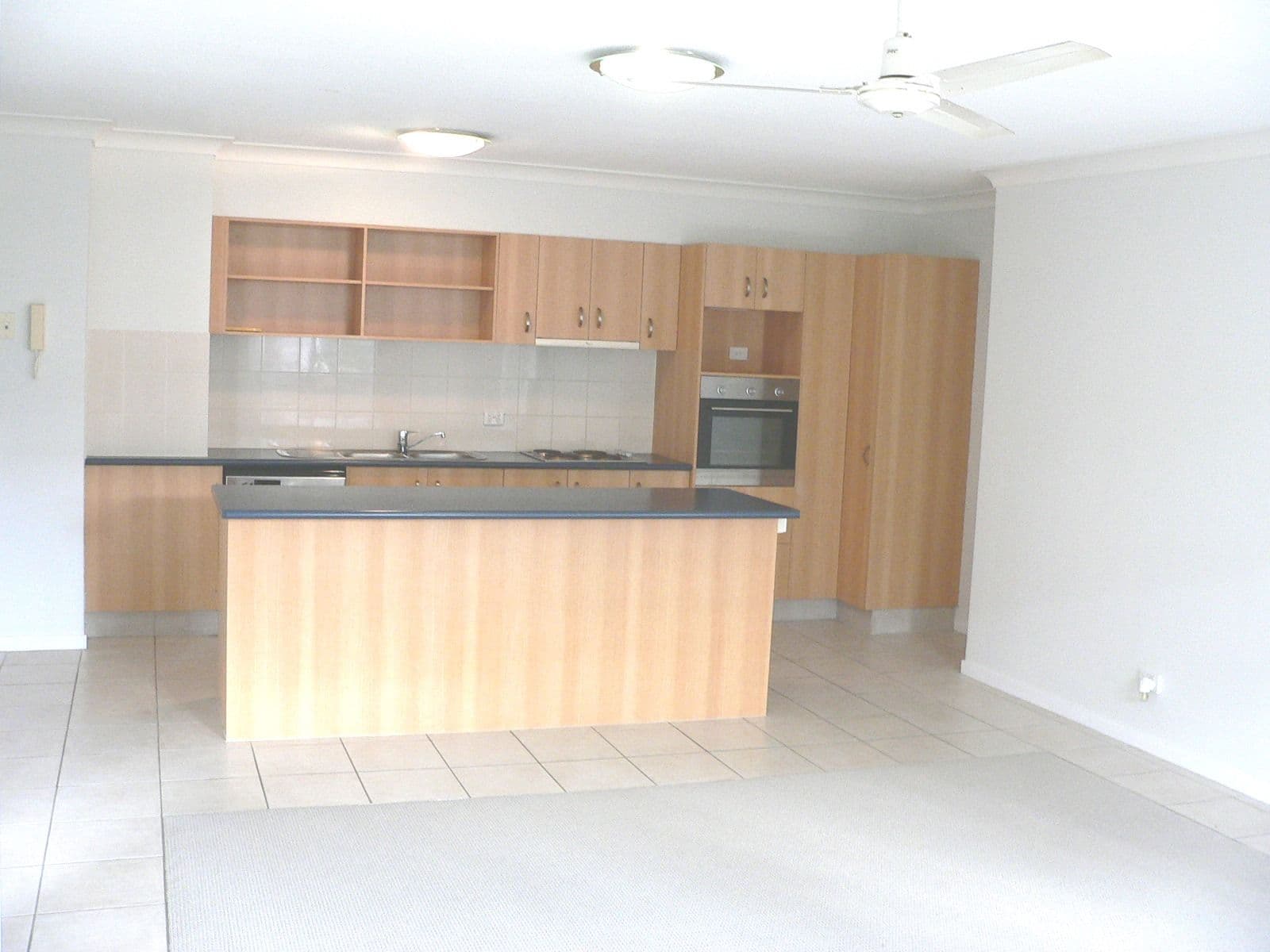 18-22 Parker Street, Labrador QLD 4215, Labrador - Thumbnail 3