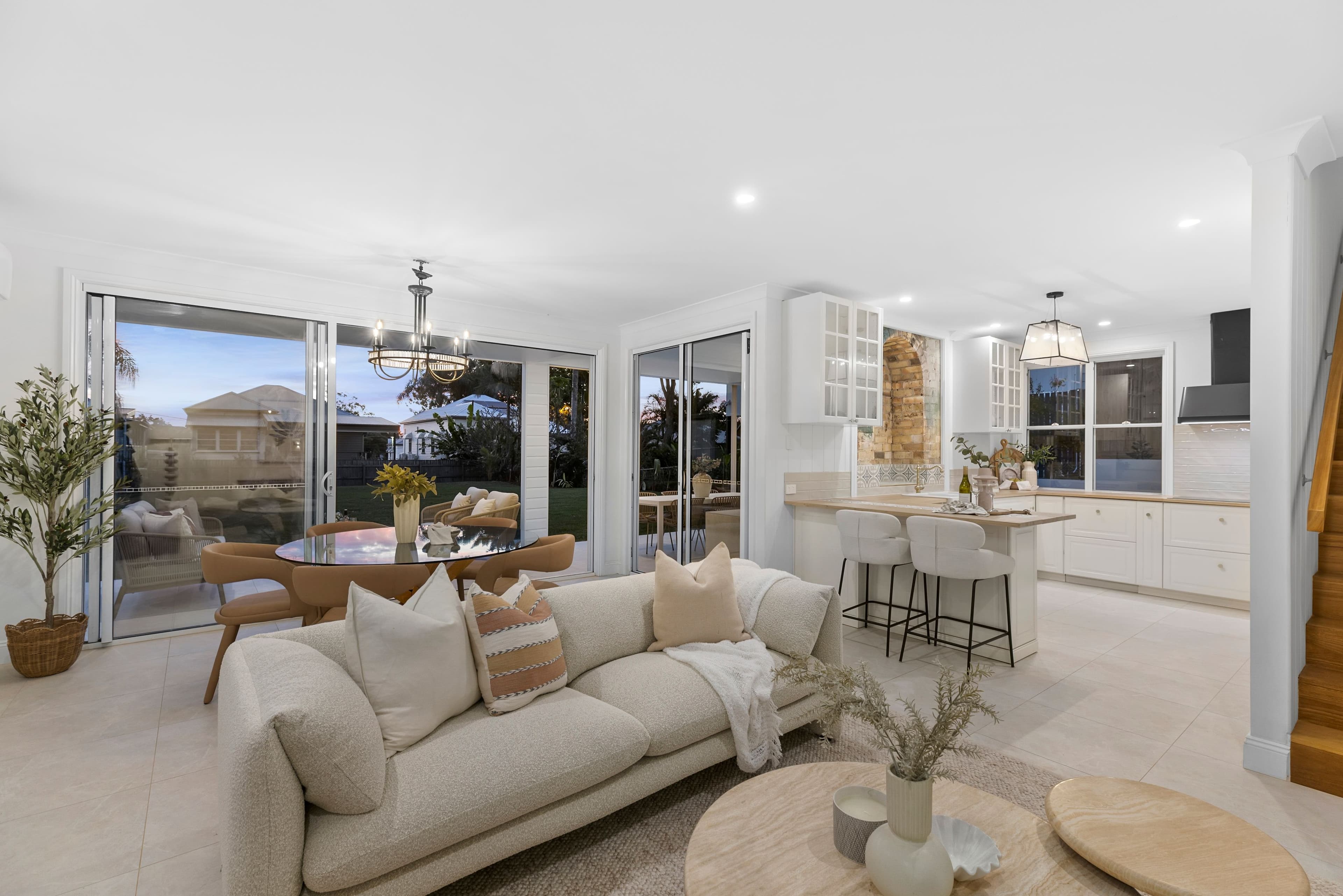 42-44 Wooloowin Avenue, Wooloowin QLD 4030, Wooloowin - Thumbnail 3