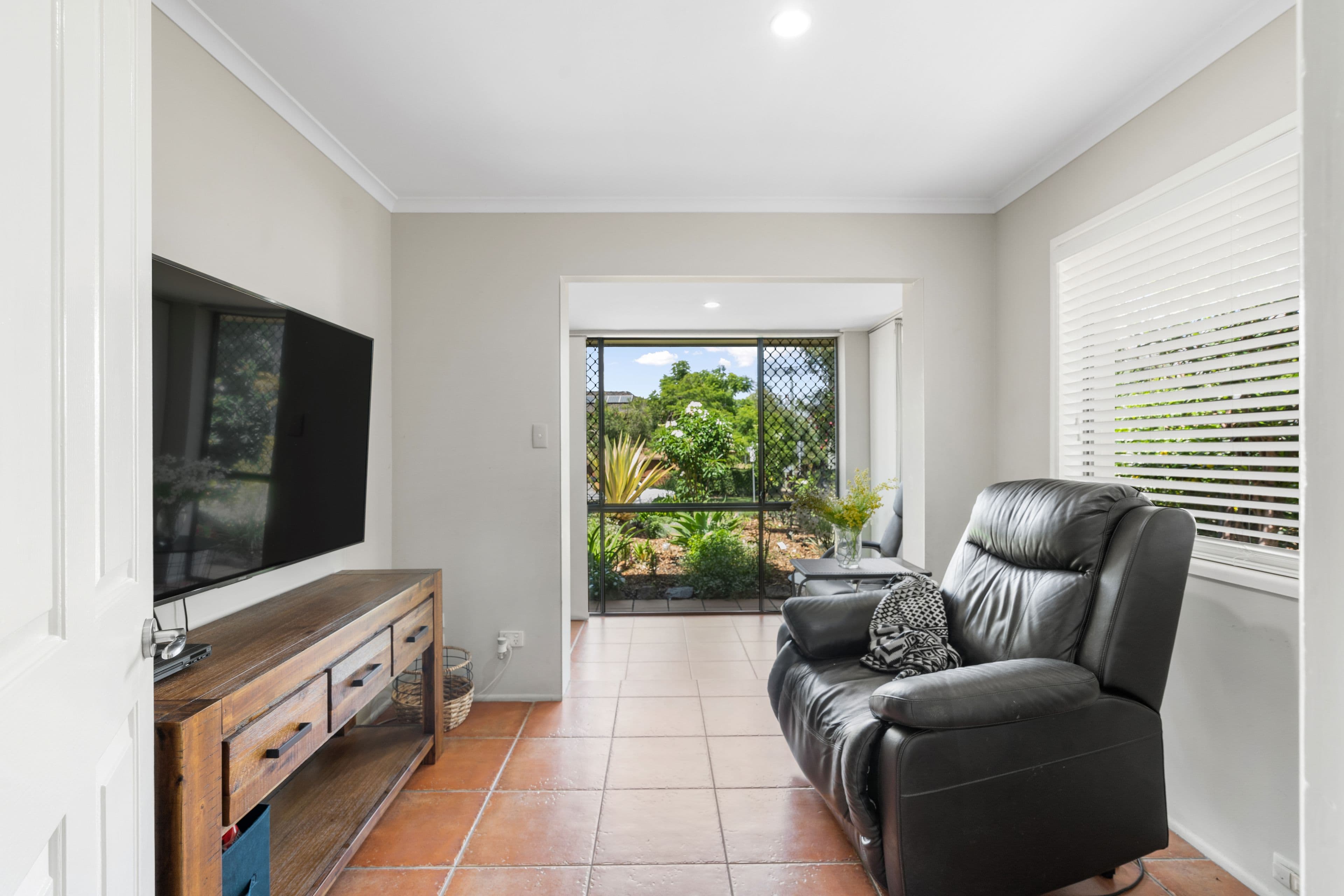 40 Ellerdale Court, Strathpine QLD 4500, Strathpine - Thumbnail 5