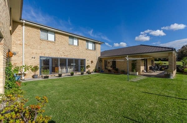 53 Rondanella Drive, KANAHOOKA NSW 2530, Kanahooka - Thumbnail 2