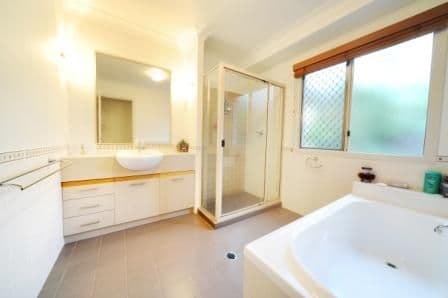 1 Wills Court, CANNONVALE QLD 4802, Cannonvale - Thumbnail 6