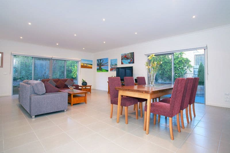 19 Curnola Avenue, DONCASTER VIC 3108, Doncaster - Thumbnail 8