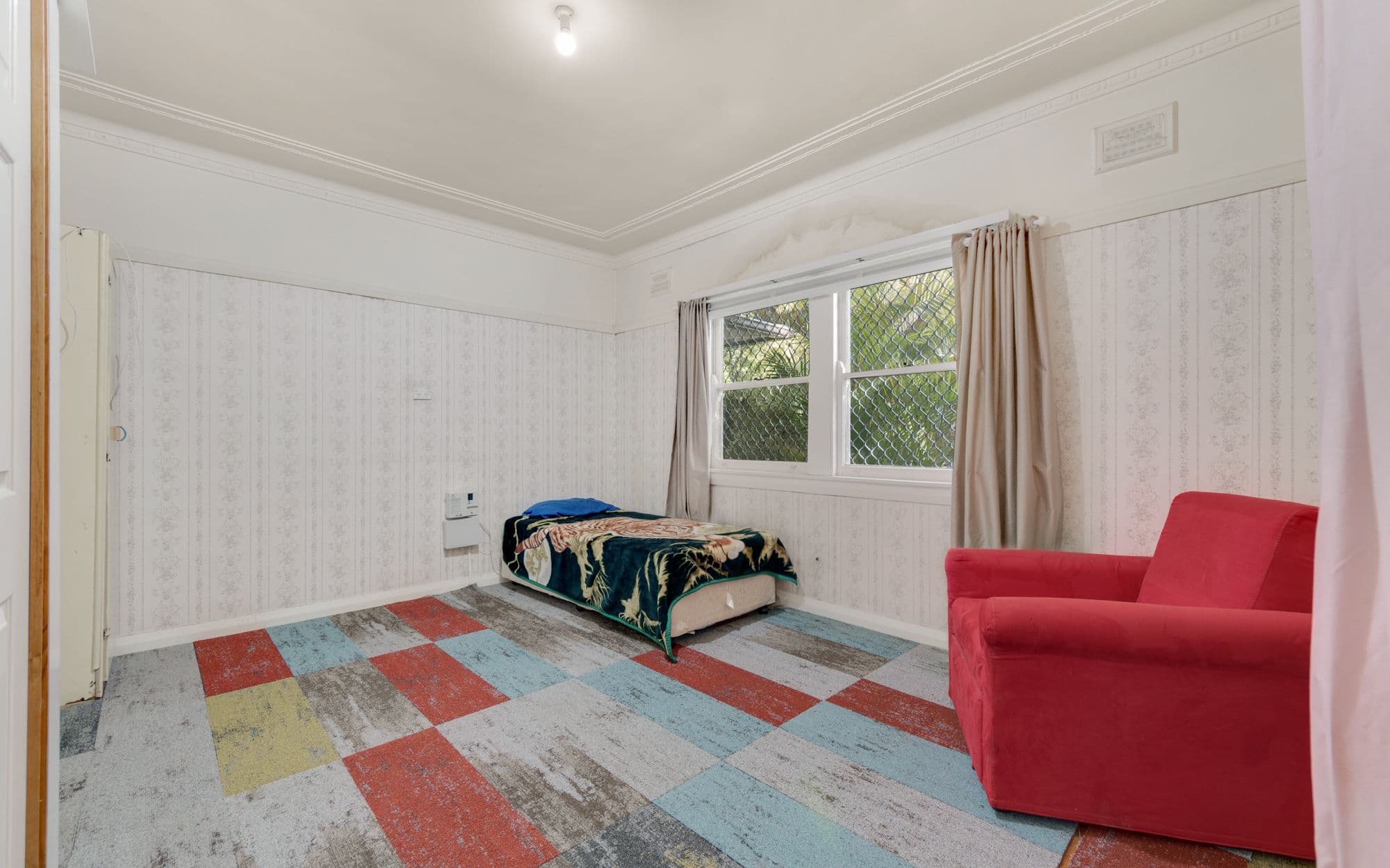 54 Chamberlain Street, Campbelltown NSW 2560, Campbelltown - Thumbnail 7