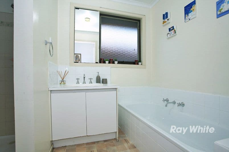 28 Mantung Crescent, Rowville VIC 3178, Rowville - Thumbnail 6
