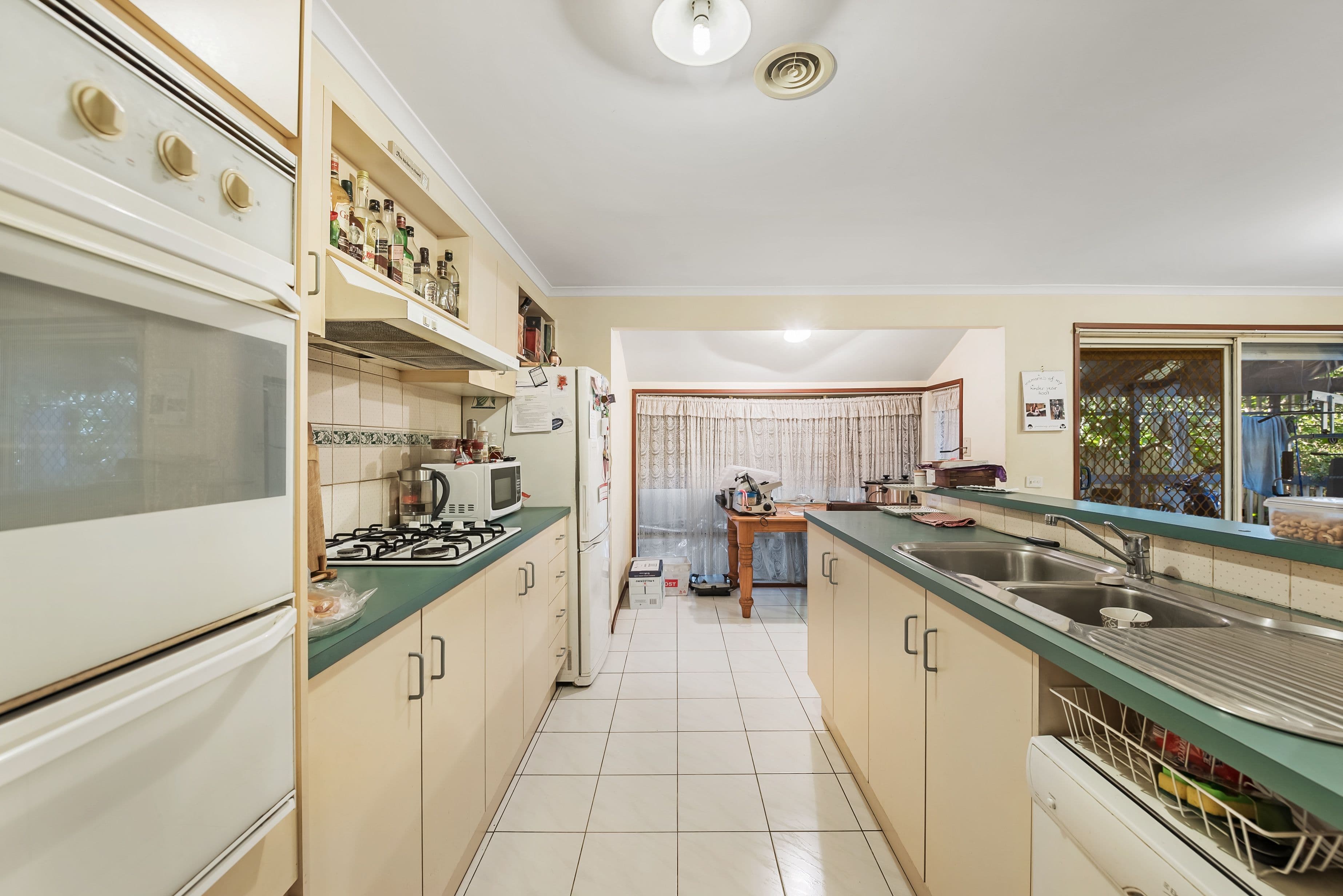 3 Warren Close, Mill Park VIC 3082, Mill Park - Thumbnail 2