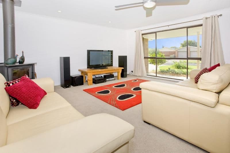 4 Michelle Court, LARA VIC 3212, Lara - Thumbnail 2