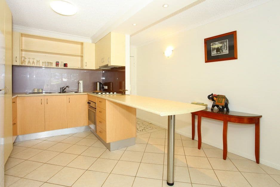 30 Chelsea Avenue, Broadbeach QLD 4218, Broadbeach - Thumbnail 5