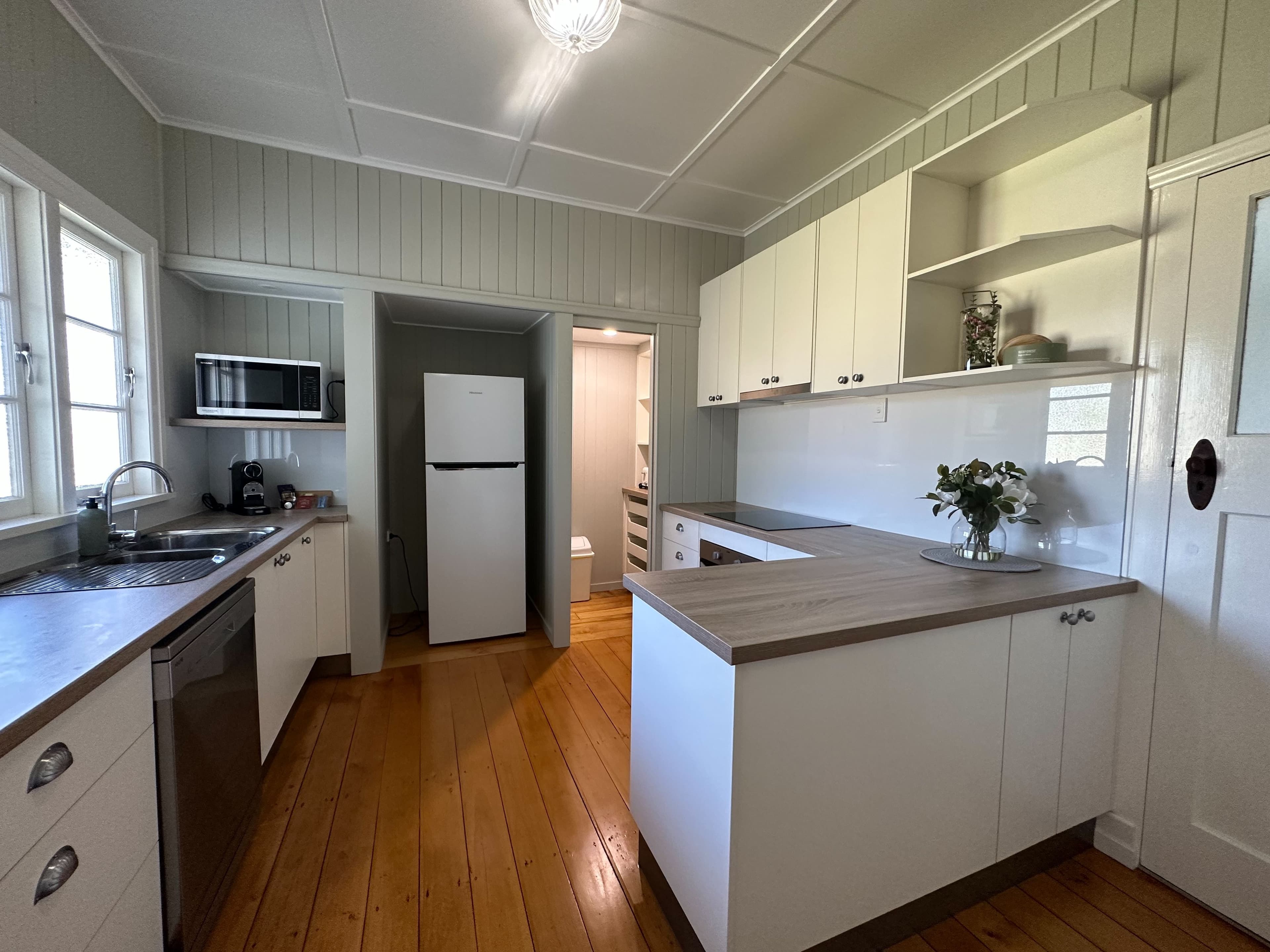 16 Beech Street, Barcaldine QLD 4725, Barcaldine - Thumbnail 7