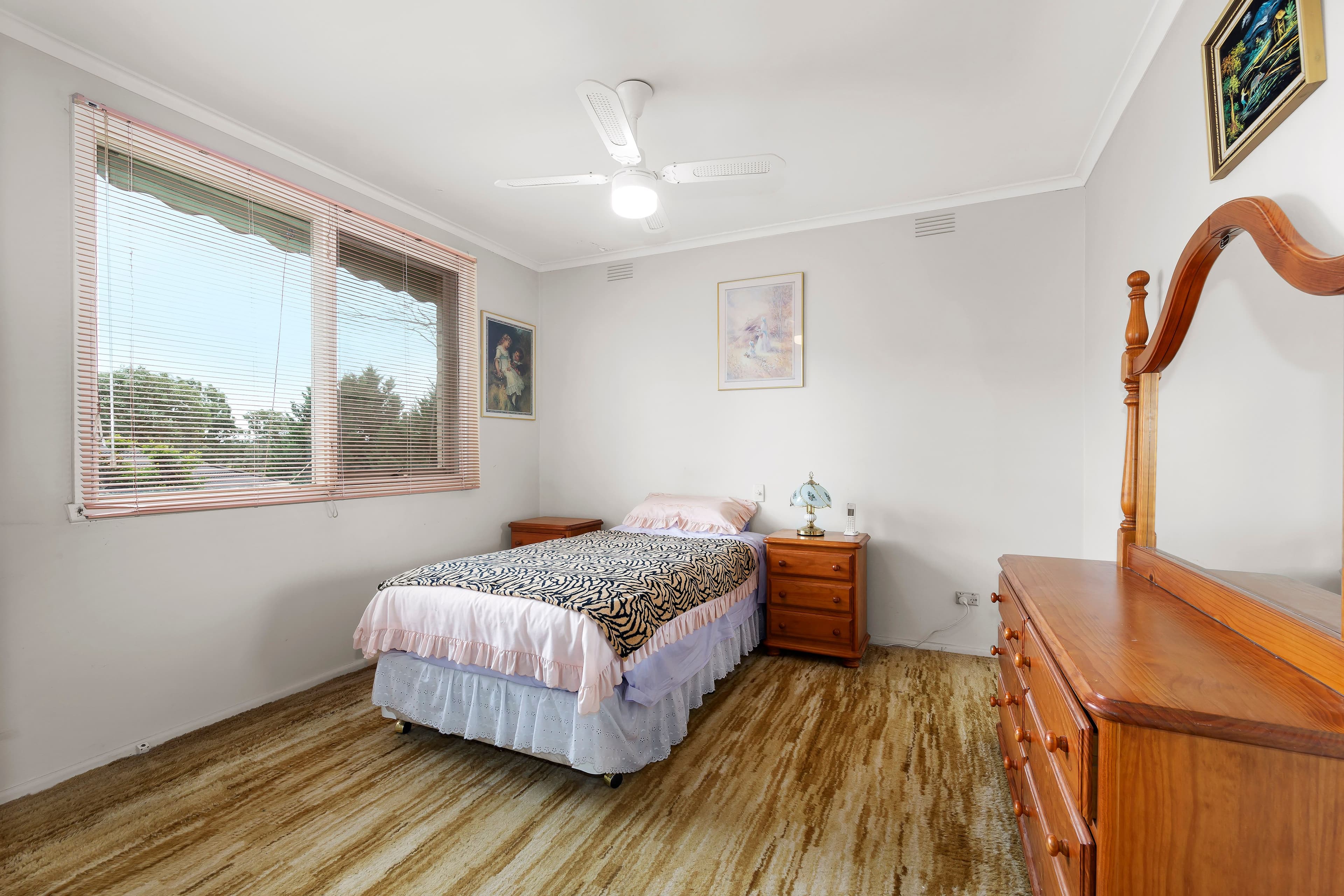 11 Challenger Street, Diamond Creek VIC 3089, Diamond Creek - Thumbnail 4