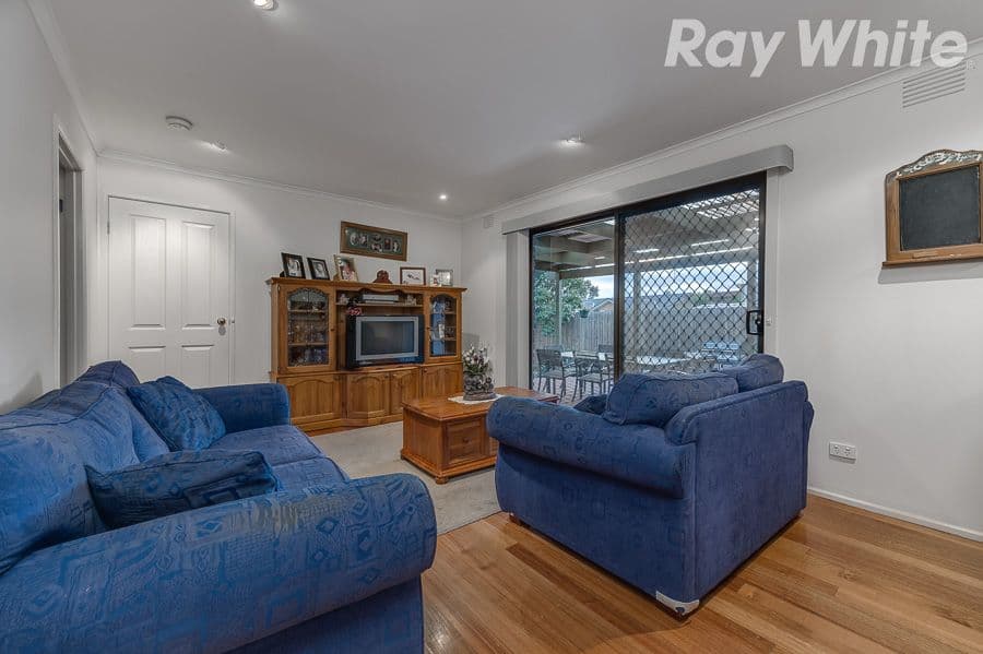 17 Kilborn Court, MILL PARK VIC 3082, Mill Park - Thumbnail 5