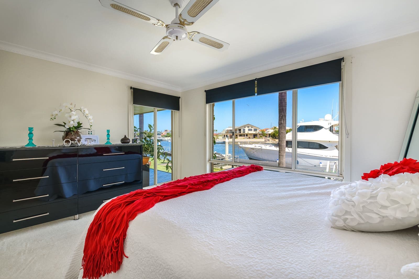 12 Wau Avenue, Runaway Bay QLD 4216, Runaway Bay - Thumbnail 8