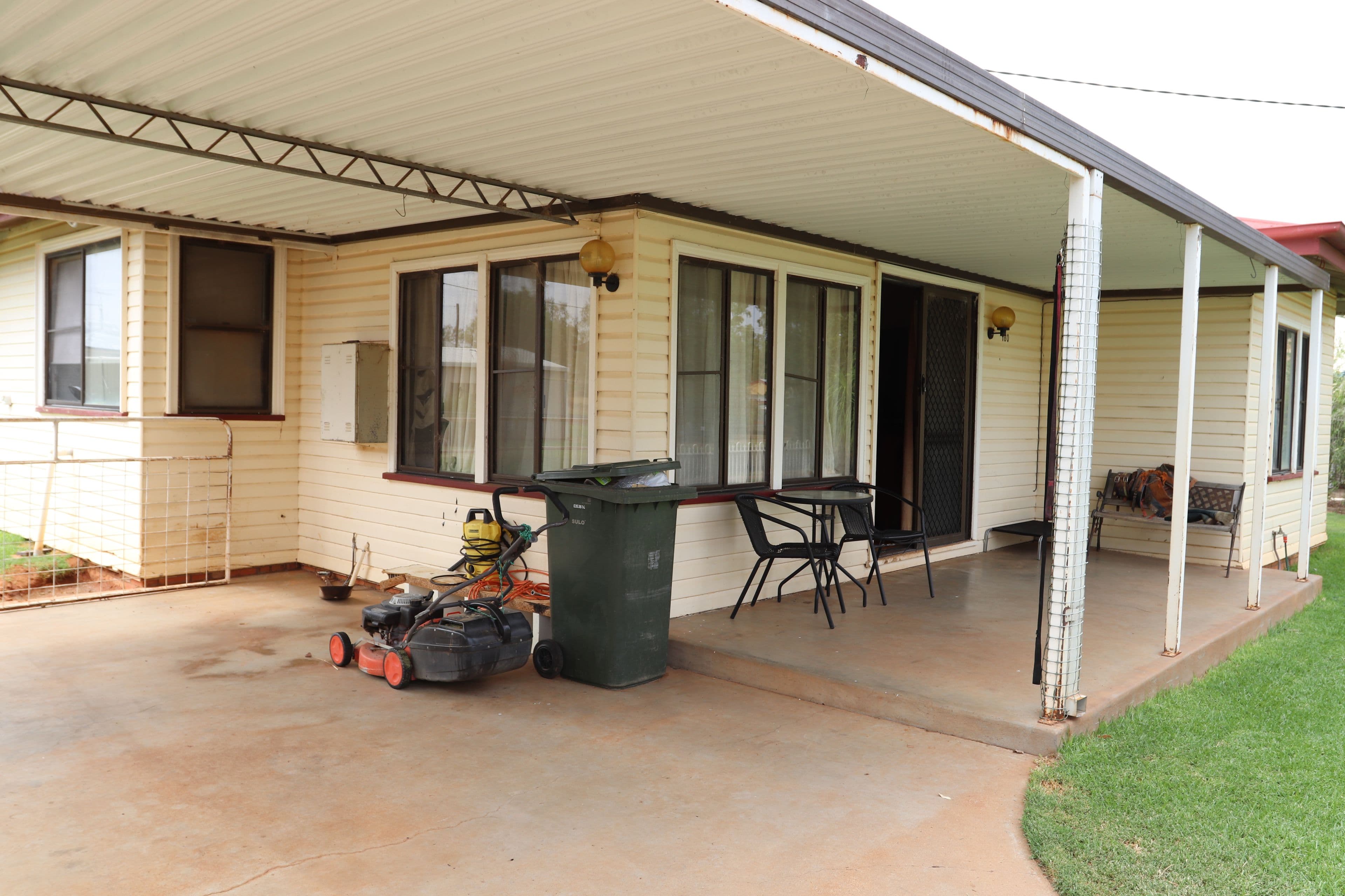 180 Edward Street, Charleville QLD 4470, Charleville - Thumbnail 2