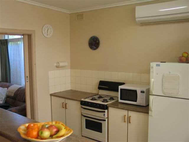 33 Frances Avenue, PARA HILLS SA 5096, Para Hills - Thumbnail 4