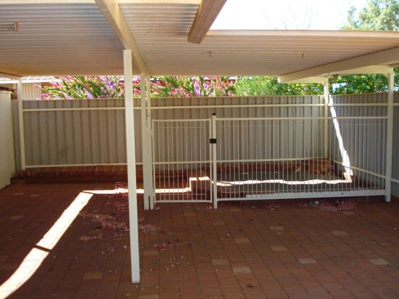 285 Robe Crescent, DAMPIER WA 6713, Dampier - Thumbnail 2