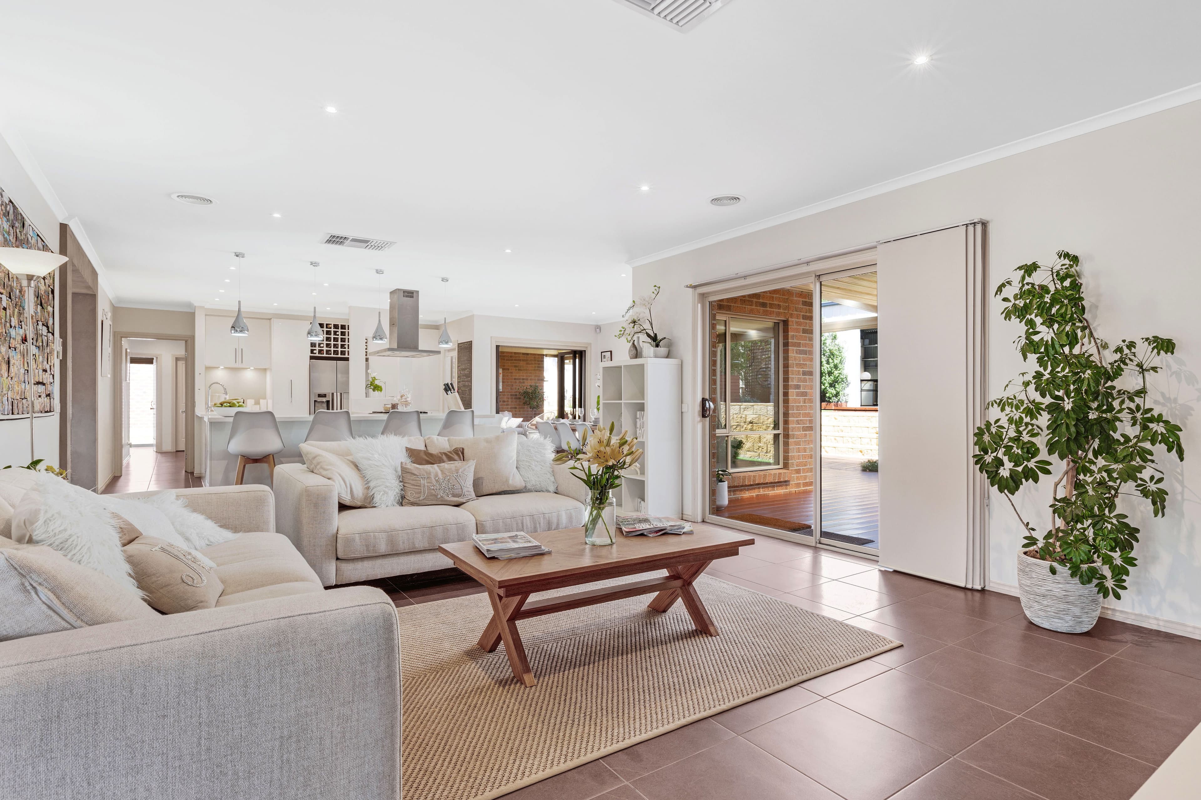 19 Pinevale Way, Ballarat North VIC 3350, Ballarat North - Thumbnail 4
