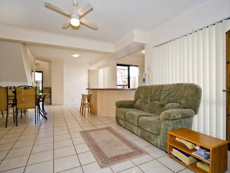 2 Springhill Drive, SIPPY DOWNS QLD 4556, Sippy Downs - Thumbnail 2
