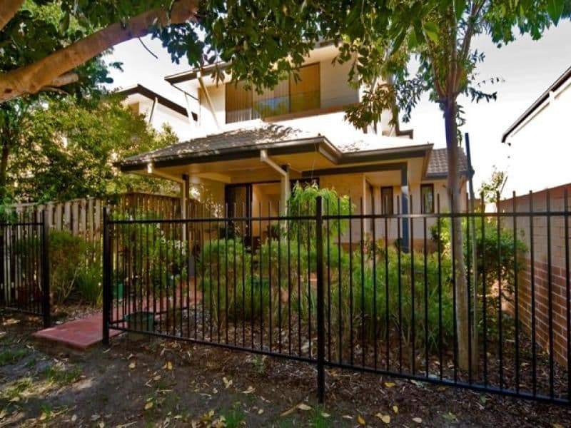2 Springhill Drive, SIPPY DOWNS QLD 4556, Sippy Downs - Thumbnail 3