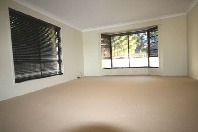 12 Macallan Street, MERRIMAC QLD 4226, Merrimac - Thumbnail 6