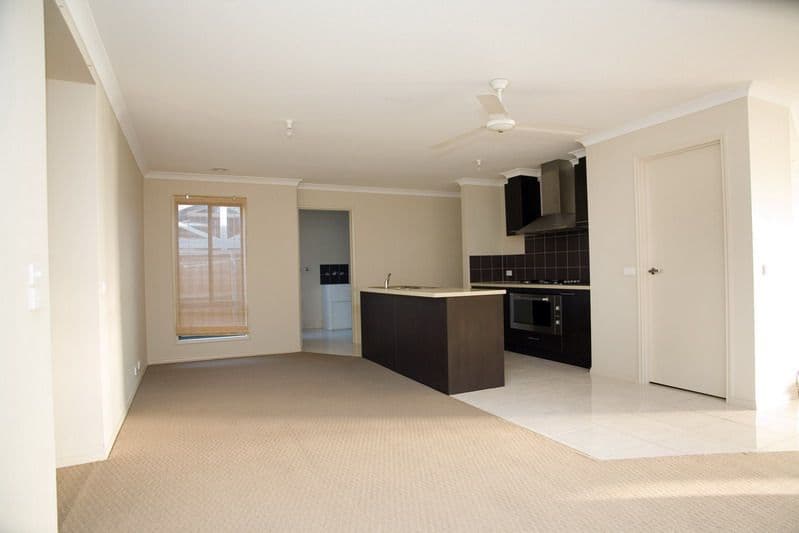 56 Shields Street, EPPING VIC 3076, Epping - Thumbnail 2