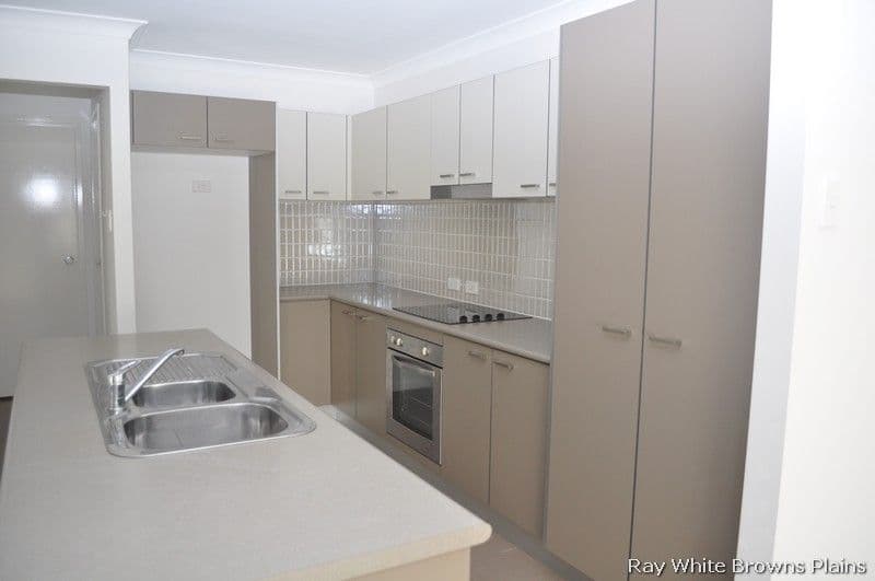 39 Sunrise Crescent, REGENTS PARK QLD 4118, Regents Park - Thumbnail 5