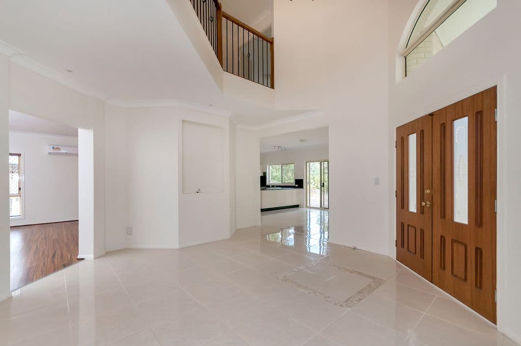 6 Riverview Close, WESTLAKE QLD 4074, Westlake - Thumbnail 2