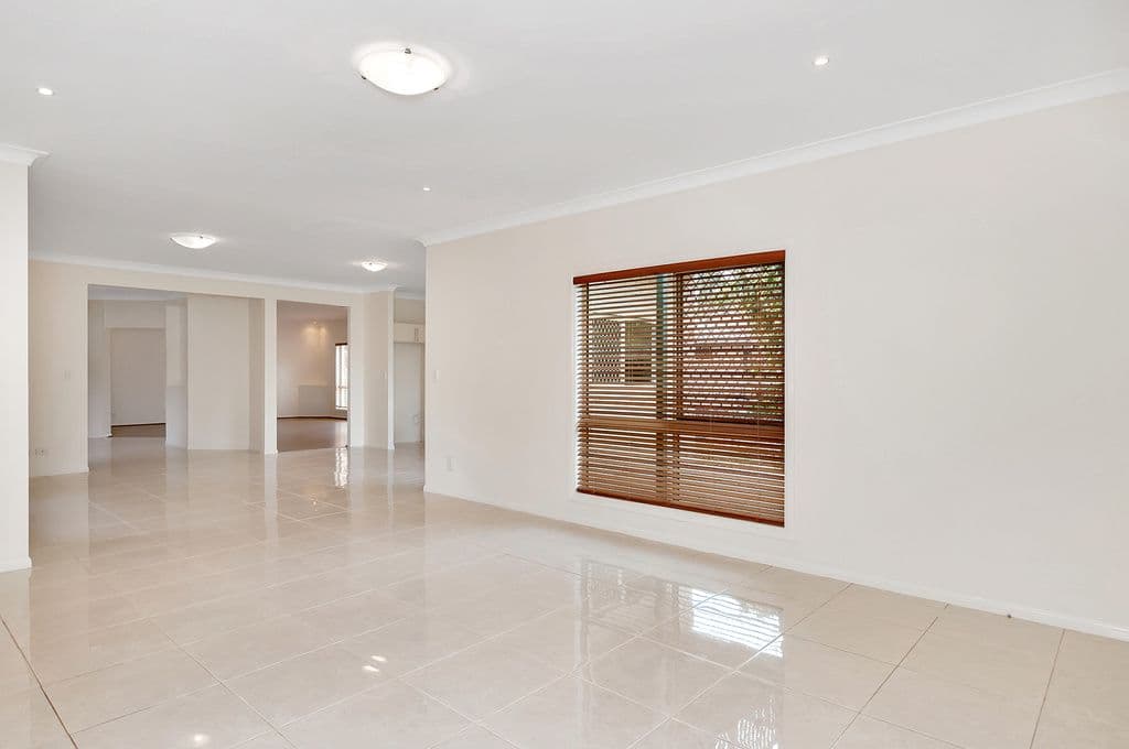 6 Riverview Close, WESTLAKE QLD 4074, Westlake - Thumbnail 6