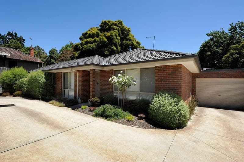 10 Francis Crescent, FERNTREE GULLY VIC 3156, Ferntree Gully - Image 1