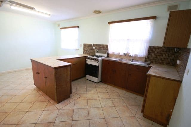17 Richardson Crescent, MORPHETT VALE SA 5162, Morphett Vale - Thumbnail 3